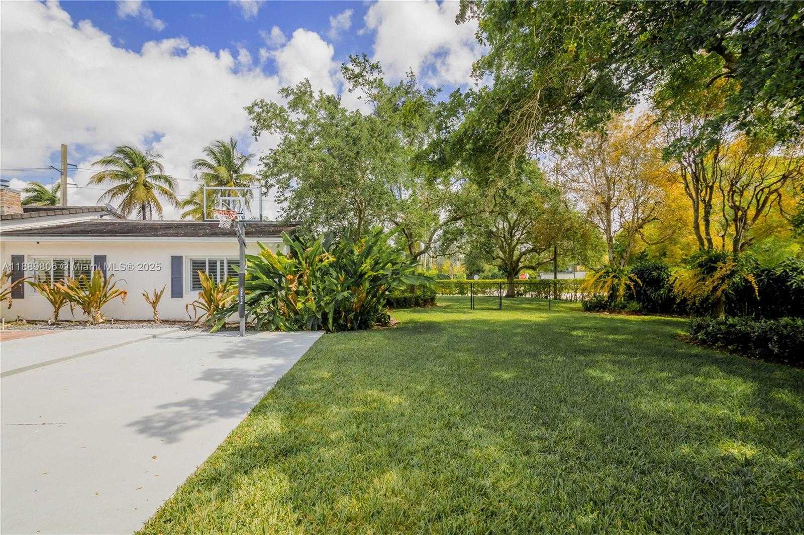 Small Image of 8500 SOUTH WEST 70TH ST, Miami Number 71