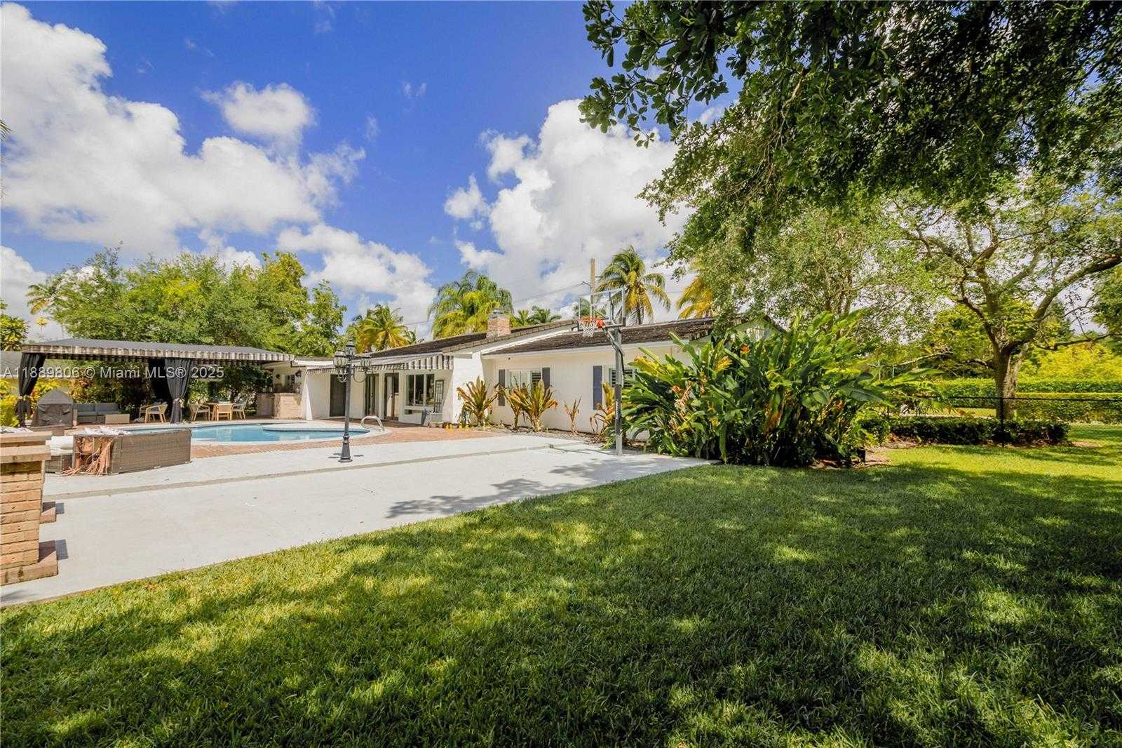 Small Image of 8500 SOUTH WEST 70TH ST, Miami Number 72
