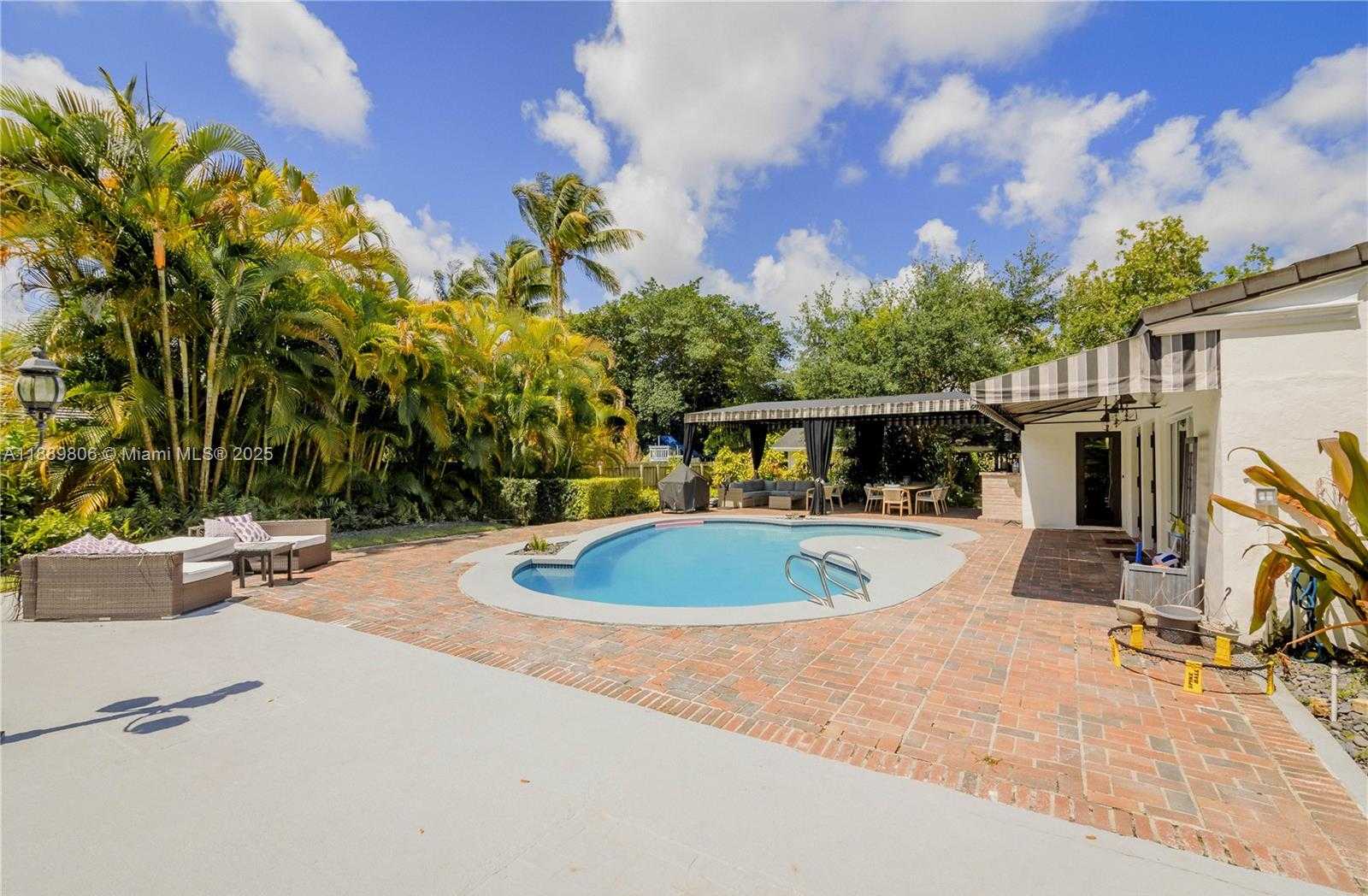 Small Image of 8500 SOUTH WEST 70TH ST, Miami Number 75