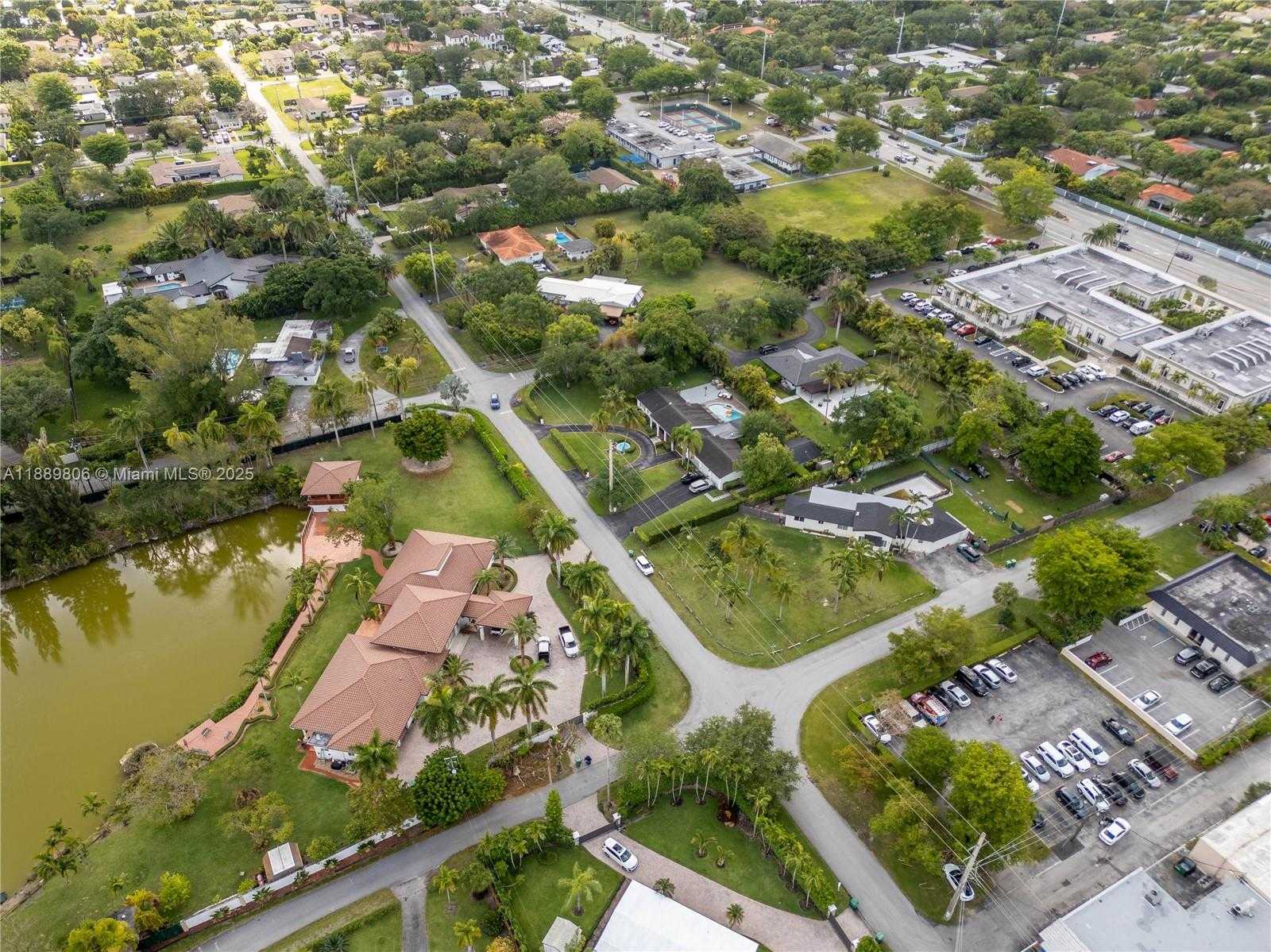 Small Image of 8500 SOUTH WEST 70TH ST, Miami Number 76