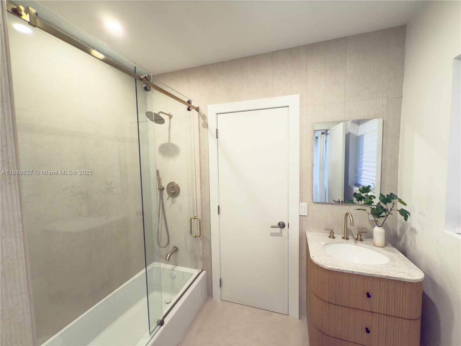 Small Image of 1300 NORTH EAST 102ND ST, Miami Shores Number 11
