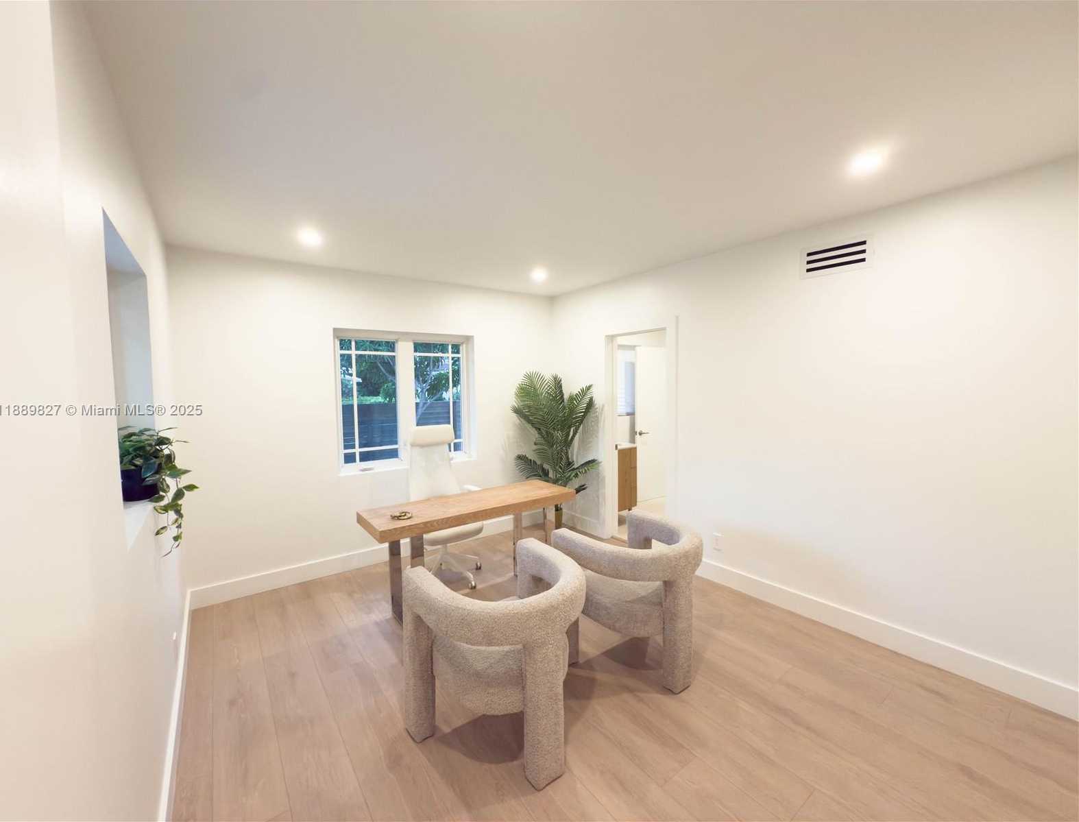 Small Image of 1300 NORTH EAST 102ND ST, Miami Shores Number 12