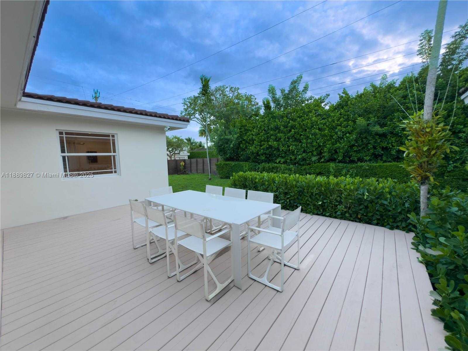 Small Image of 1300 NORTH EAST 102ND ST, Miami Shores Number 15
