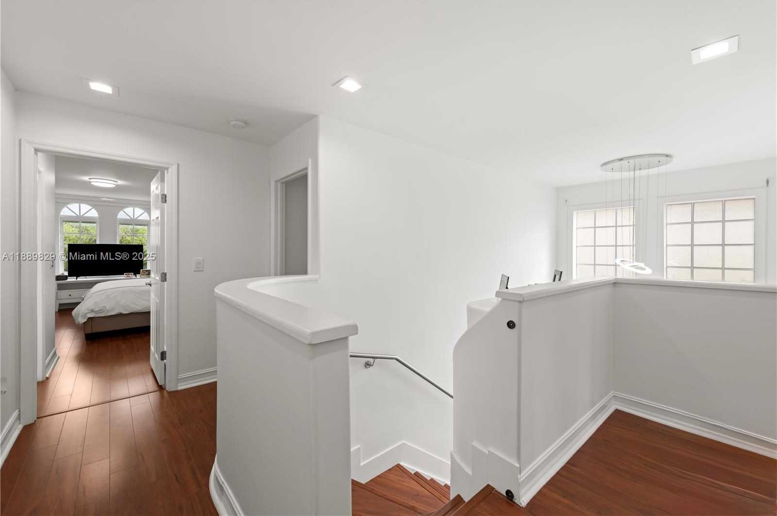 Small Image of 3172 NORTH EAST 211TH ST, Aventura Number 22