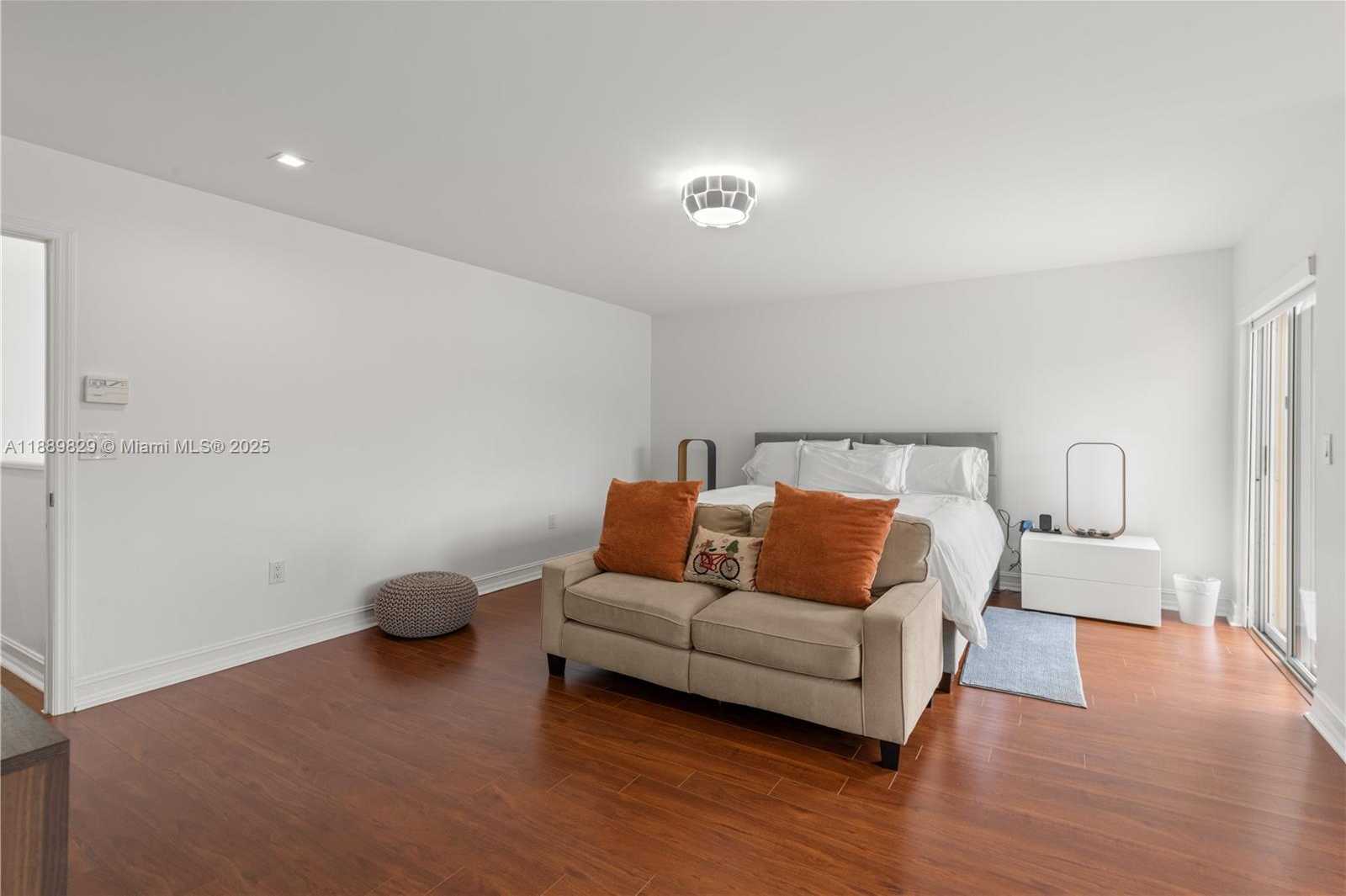 Small Image of 3172 NORTH EAST 211TH ST, Aventura Number 25