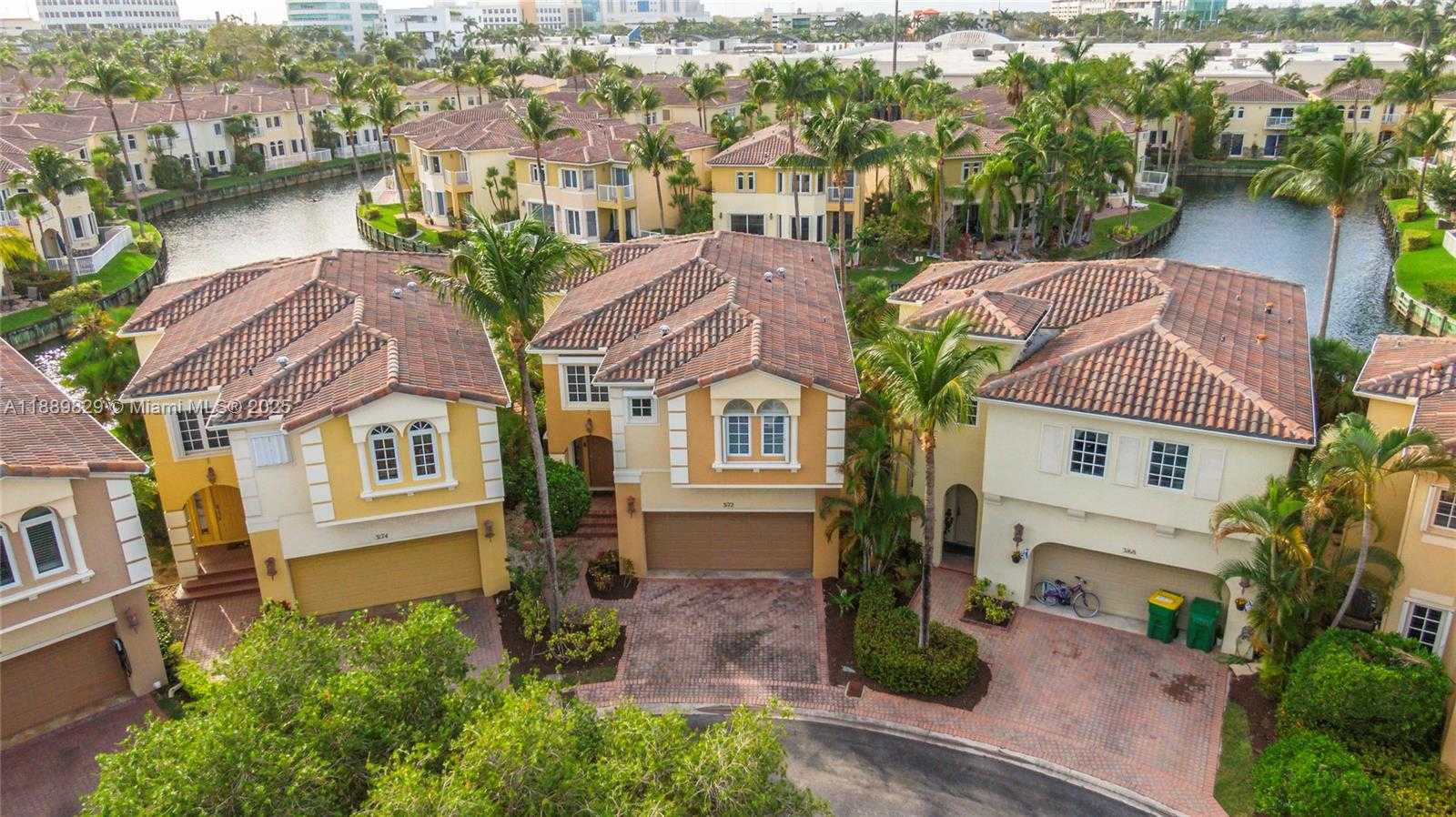 Small Image of 3172 NORTH EAST 211TH ST, Aventura Number 39