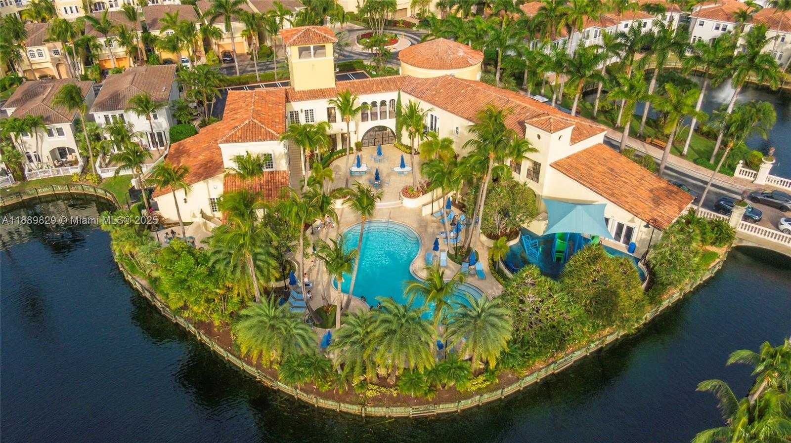 Small Image of 3172 NORTH EAST 211TH ST, Aventura Number 41