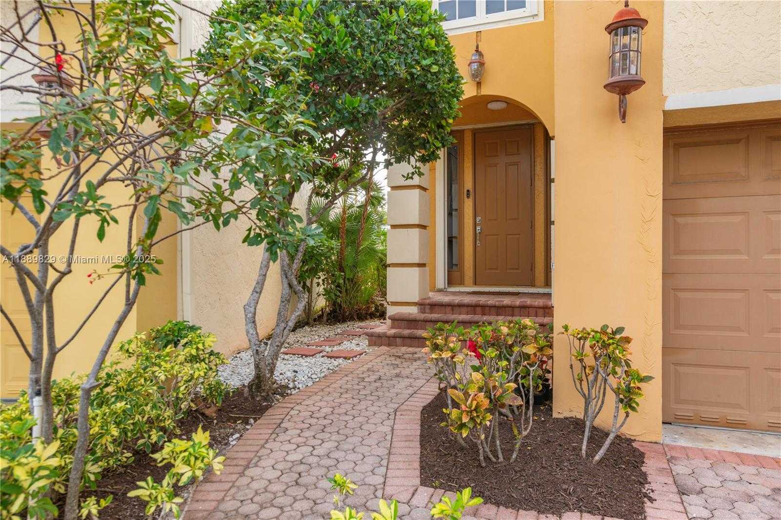 Small Image of 3172 NORTH EAST 211TH ST, Aventura Number 48