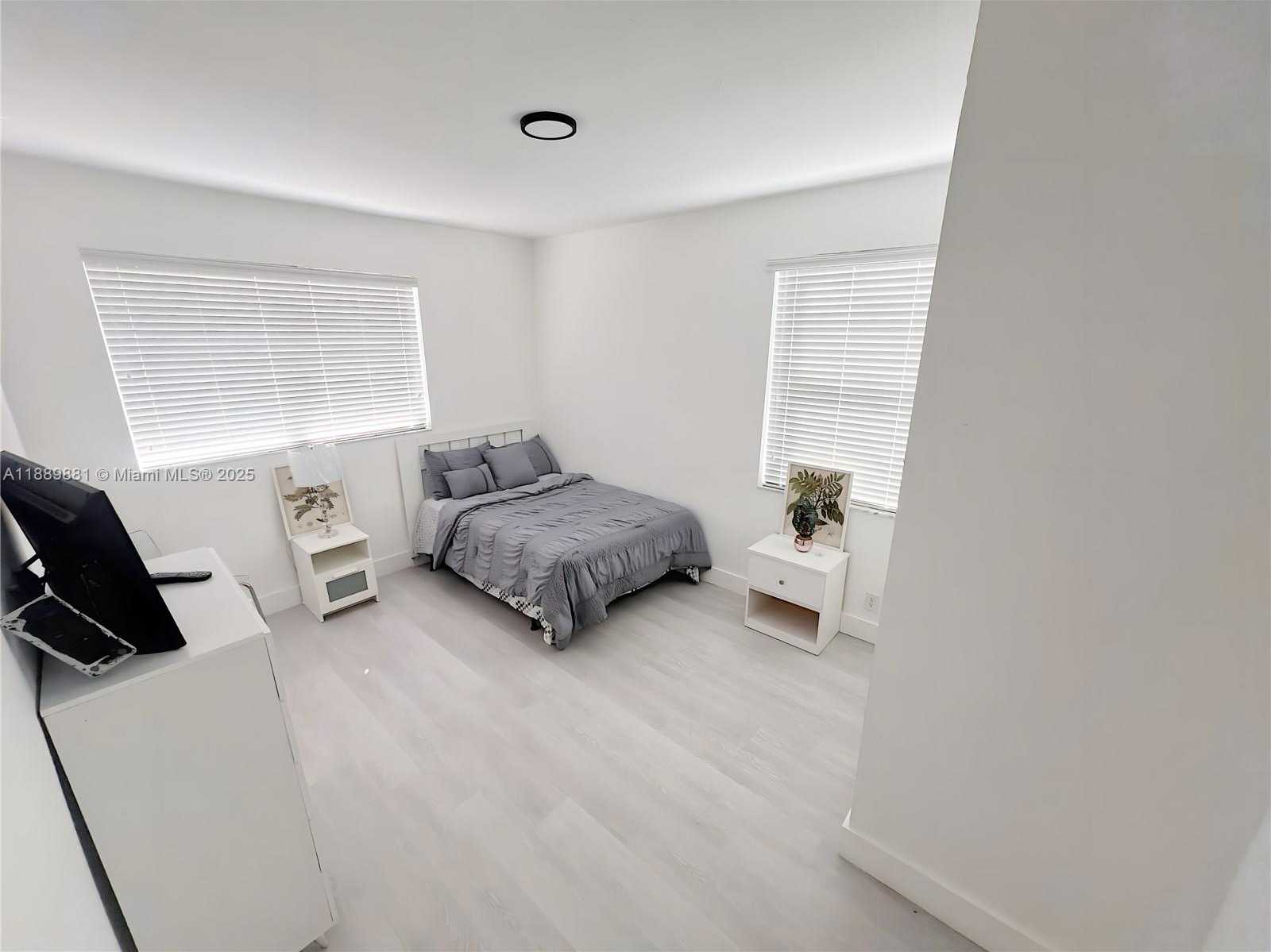 Small Image of 3361 NORTH WEST 5TH PL, Lauderhill Number 11