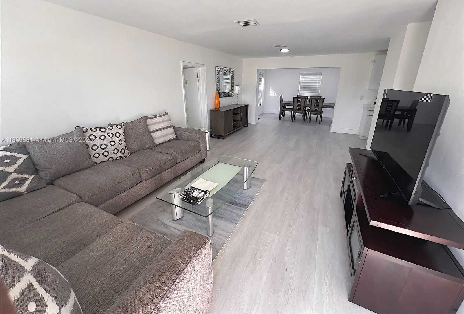 Small Image of 3361 NORTH WEST 5TH PL, Lauderhill Number 2