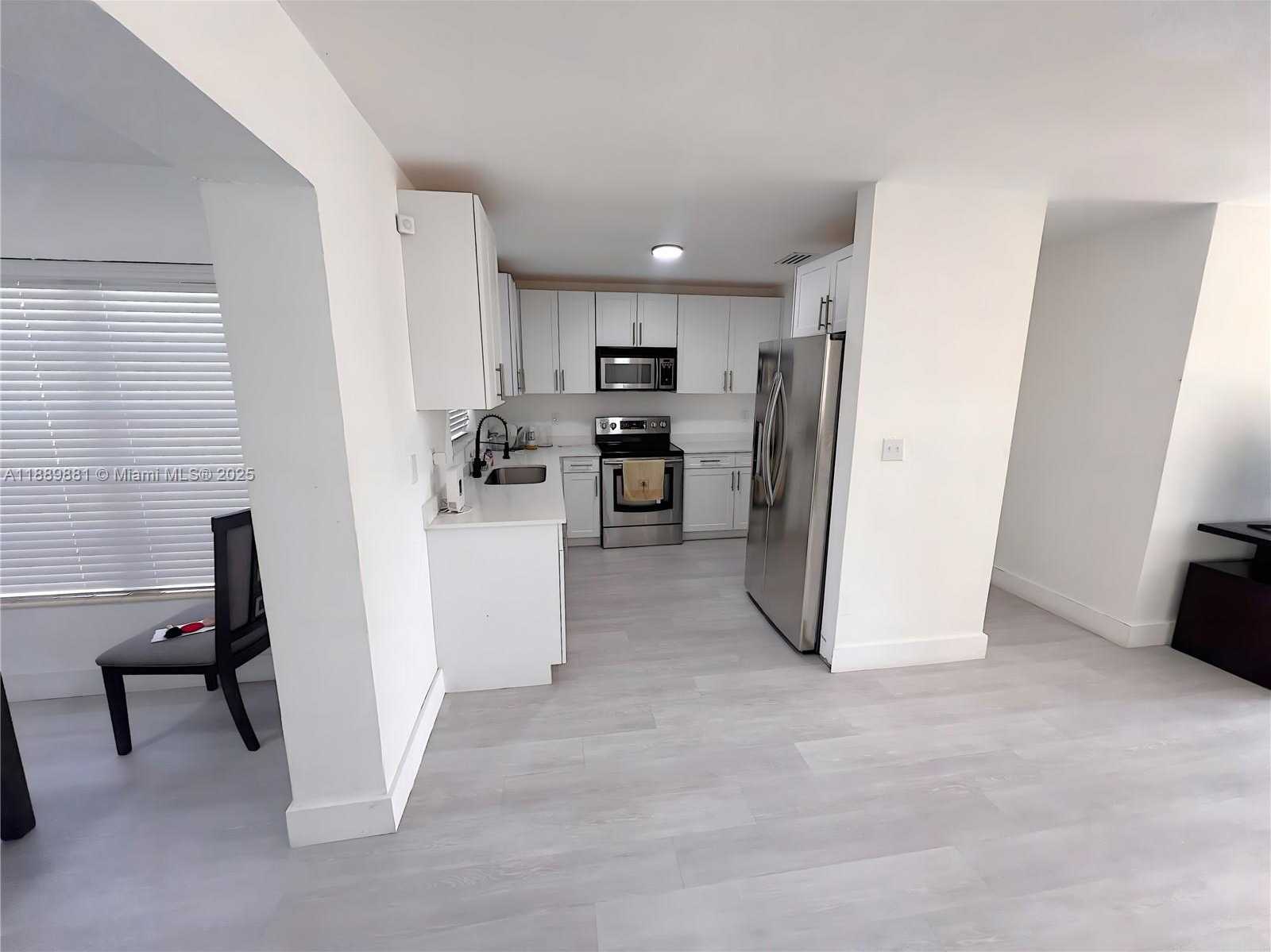 Small Image of 3361 NORTH WEST 5TH PL, Lauderhill Number 4