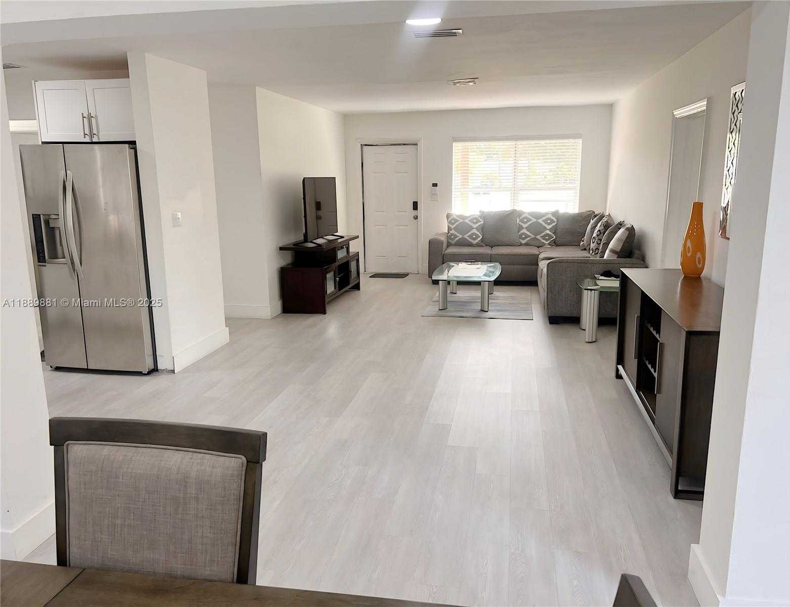 Small Image of 3361 NORTH WEST 5TH PL, Lauderhill Number 9
