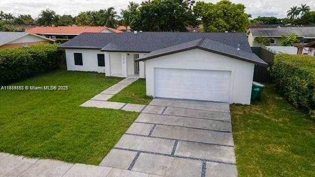 Small Image of 12920 SOUTH WEST 81 ST, Miami Number 2