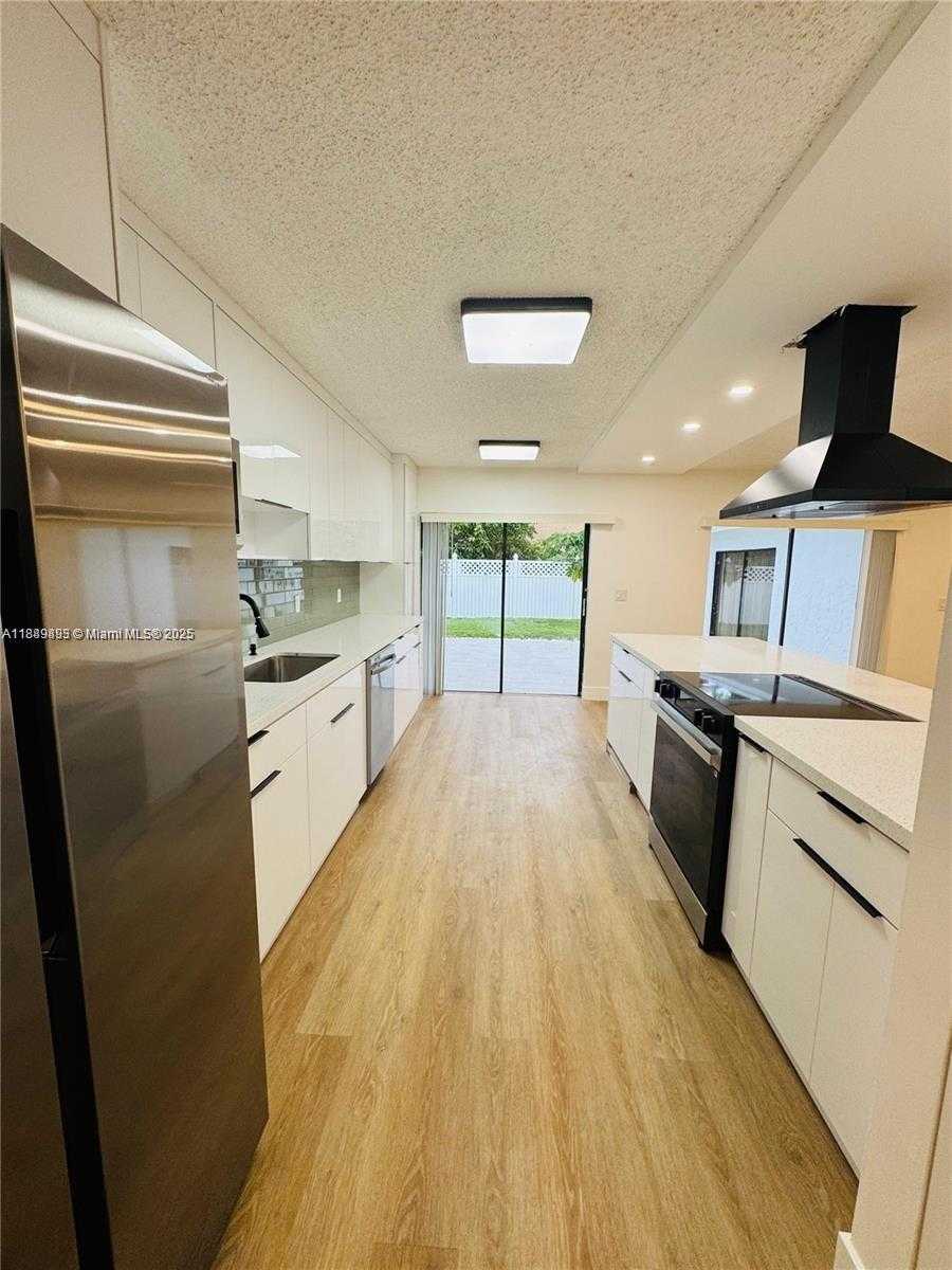 Small Image of 4950 NORTH WEST 72ND TER, Lauderhill Number 10