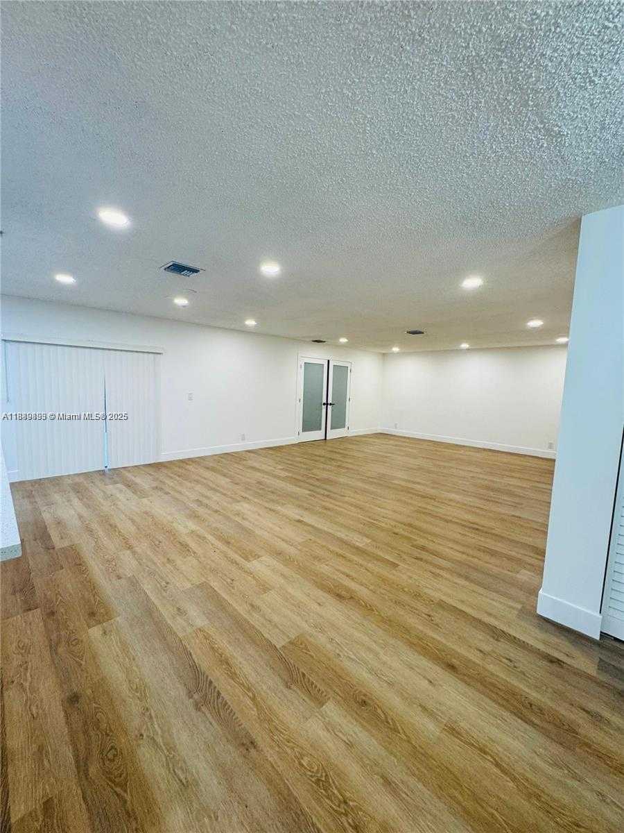 Small Image of 4950 NORTH WEST 72ND TER, Lauderhill Number 14