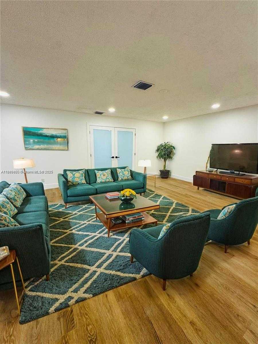 Small Image of 4950 NORTH WEST 72ND TER, Lauderhill Number 16