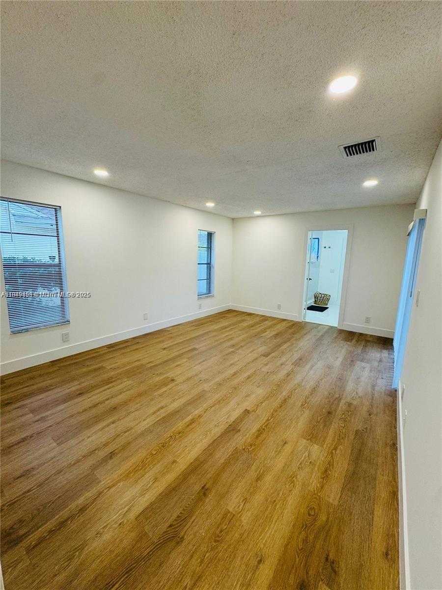 Small Image of 4950 NORTH WEST 72ND TER, Lauderhill Number 26