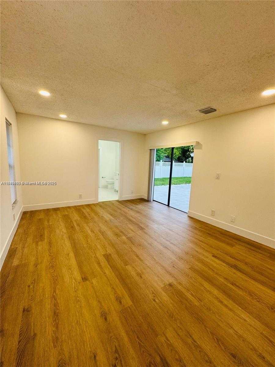 Small Image of 4950 NORTH WEST 72ND TER, Lauderhill Number 28