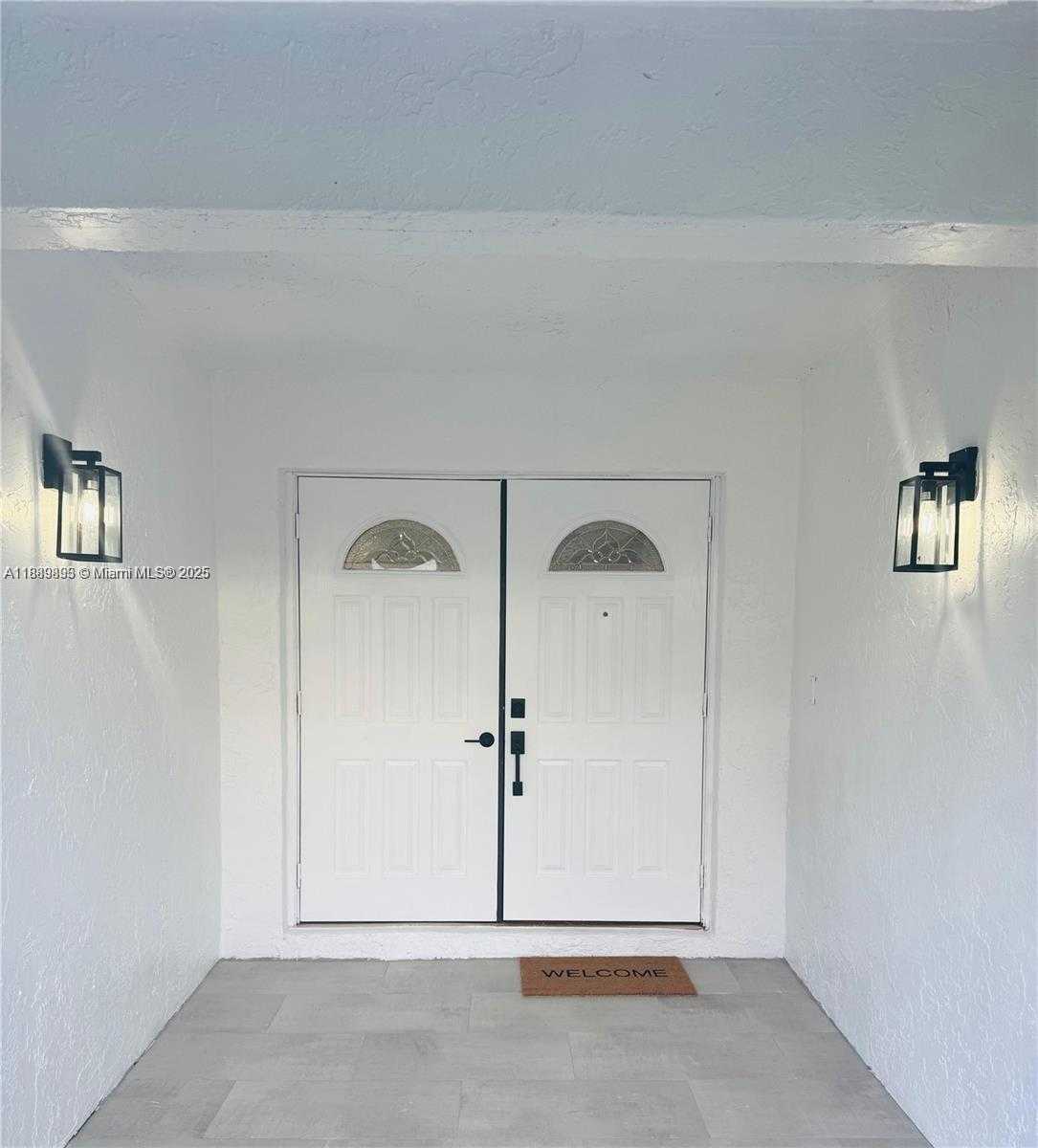 Small Image of 4950 NORTH WEST 72ND TER, Lauderhill Number 4