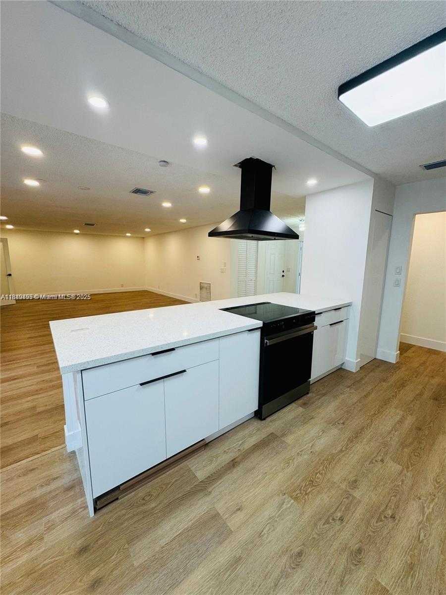 Small Image of 4950 NORTH WEST 72ND TER, Lauderhill Number 9