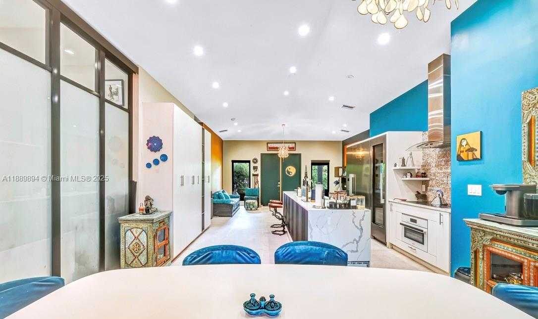 Small Image of 1320 NORTH EAST 138TH ST, North Miami Number 26