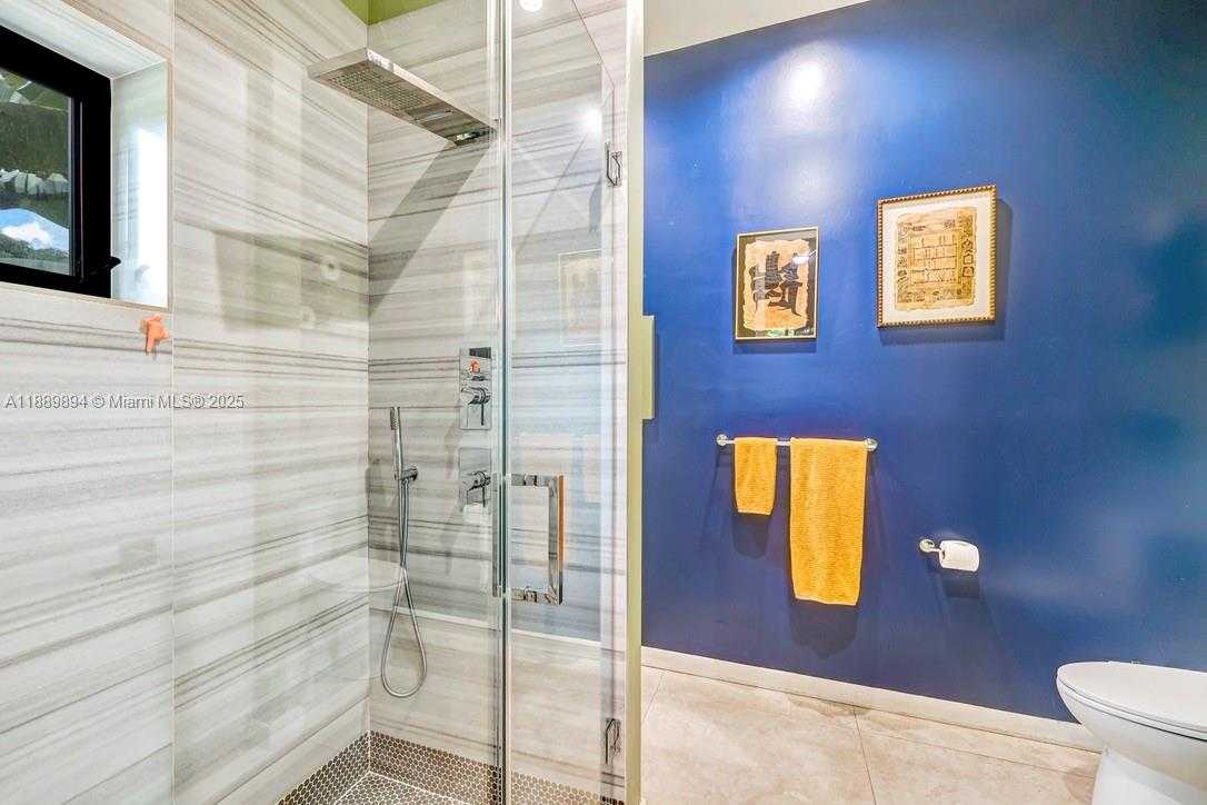 Small Image of 1320 NORTH EAST 138TH ST, North Miami Number 32