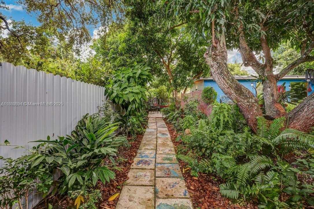 Small Image of 1320 NORTH EAST 138TH ST, North Miami Number 37