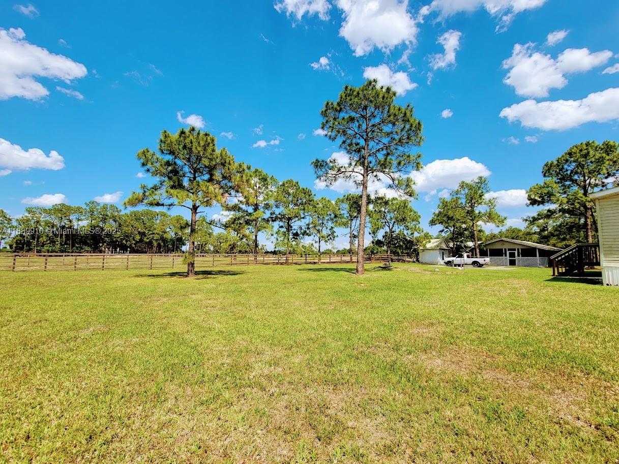Small Image of 1001 HOMESTEAD AVENUE, Other City - In The State Of Florida Number 11