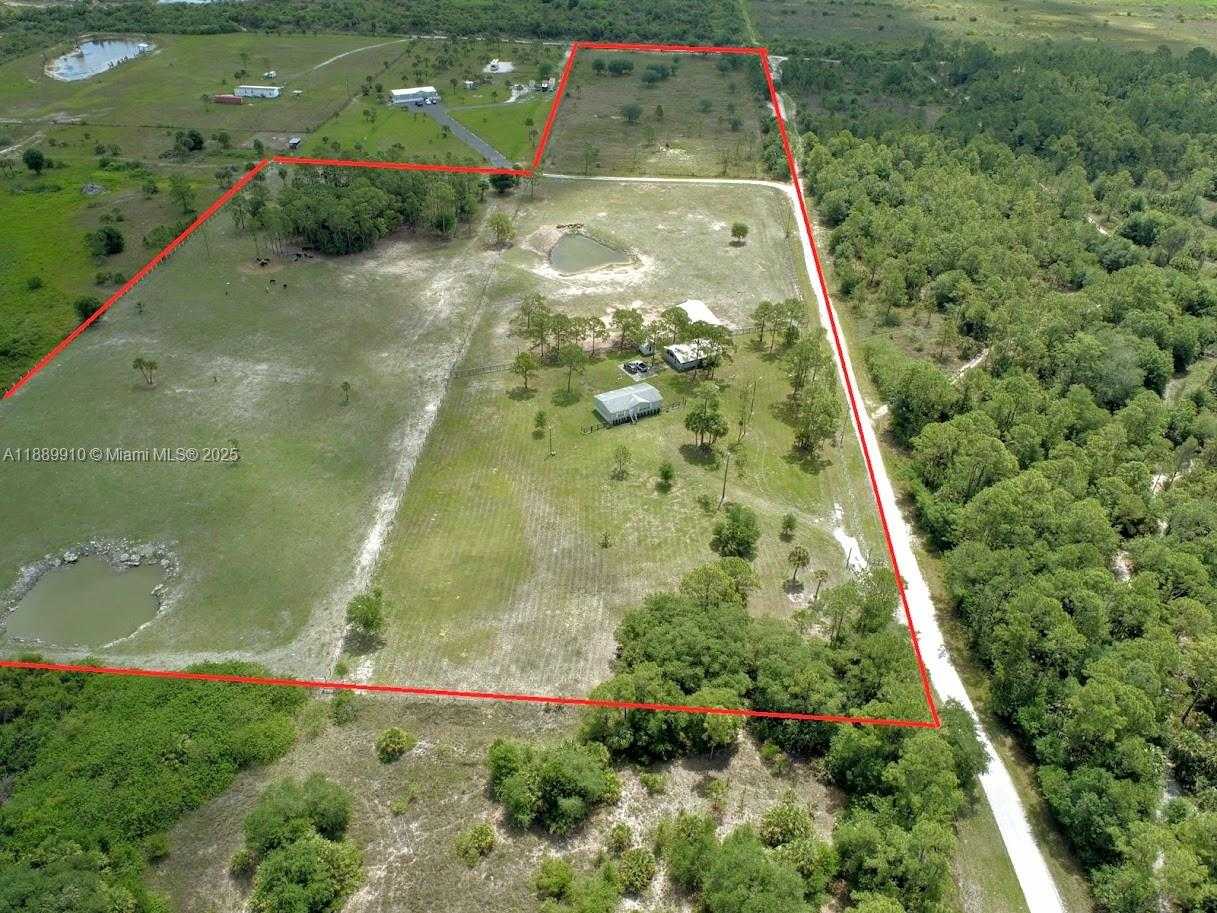 Small Image of 1001 HOMESTEAD AVENUE, Other City - In The State Of Florida Number 24