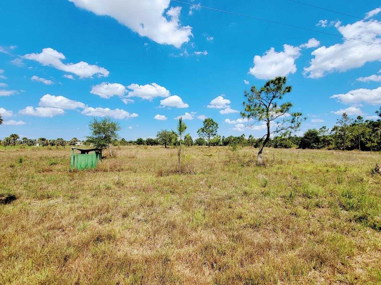 Small Image of 1001 HOMESTEAD AVENUE, Other City - In The State Of Florida Number 8