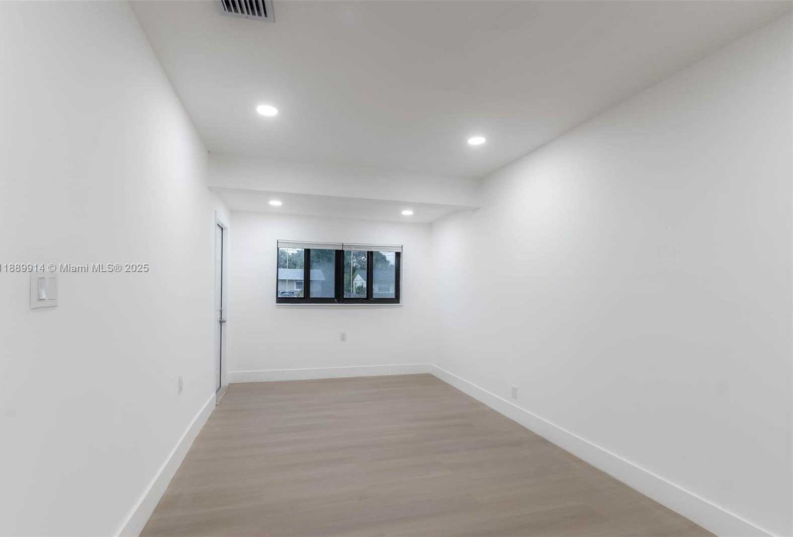 Small Image of 3271 NORTH WEST 18TH ST, Lauderhill Number 11