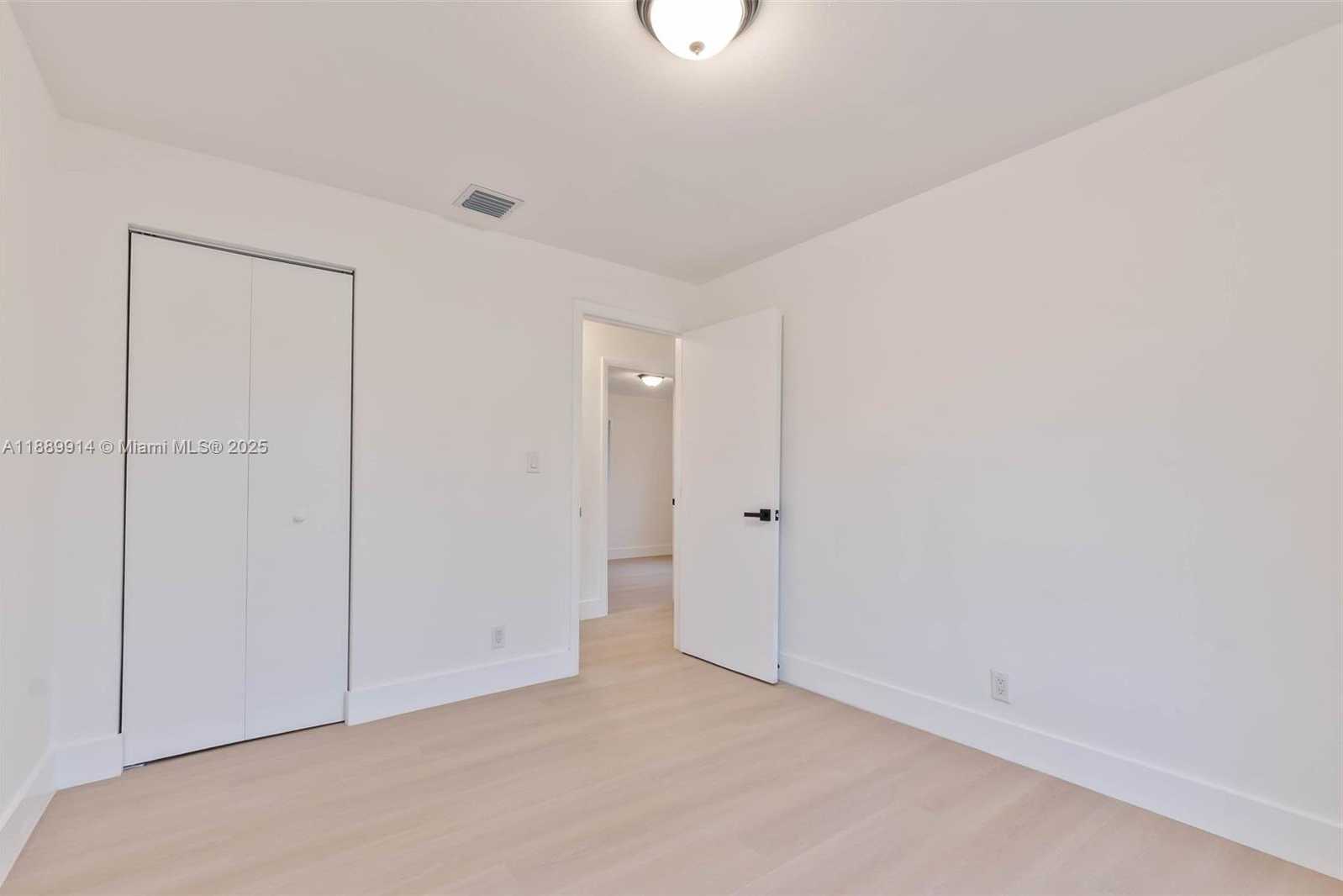 Small Image of 3271 NORTH WEST 18TH ST, Lauderhill Number 15