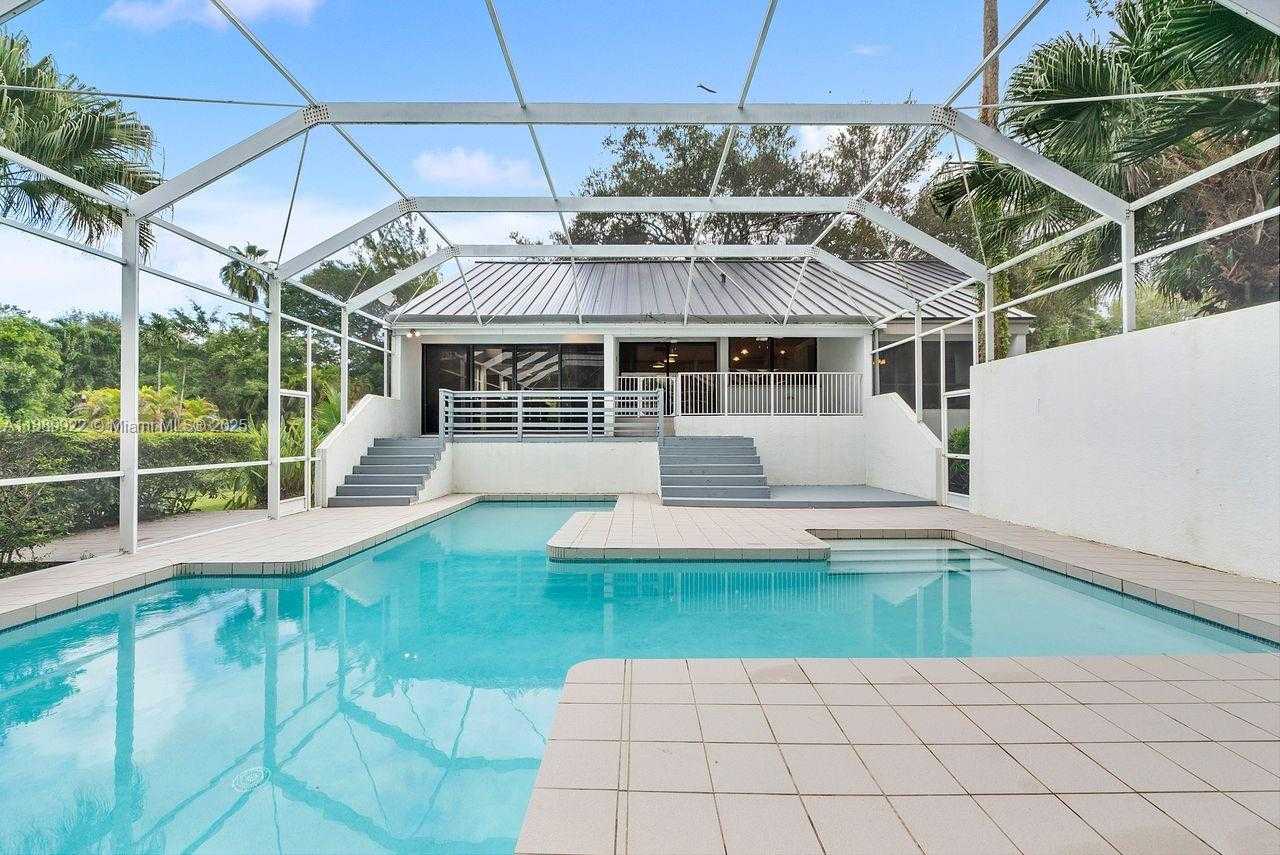 Small Image of 7605 SOUTH WEST 160TH TER, Palmetto Bay Number 9