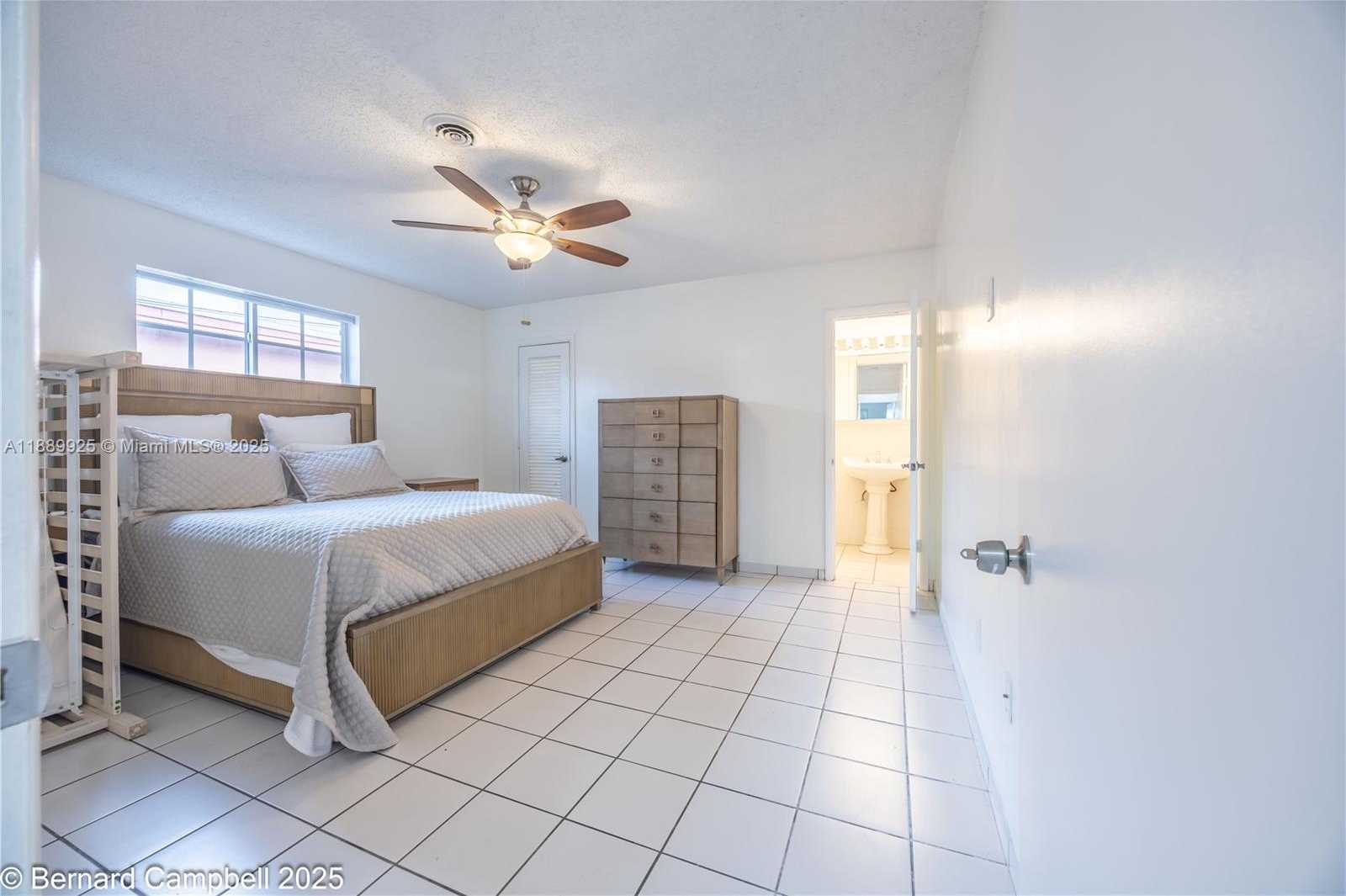 Small Image of 6612 DAHLIA DR, Miramar Number 18
