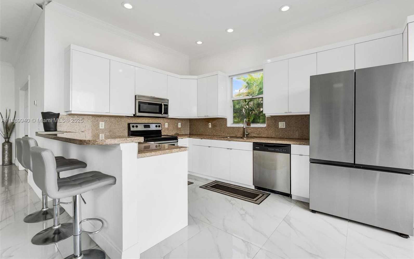 Small Image of 17018 SOUTH WEST 52ND CT, Miramar Number 19