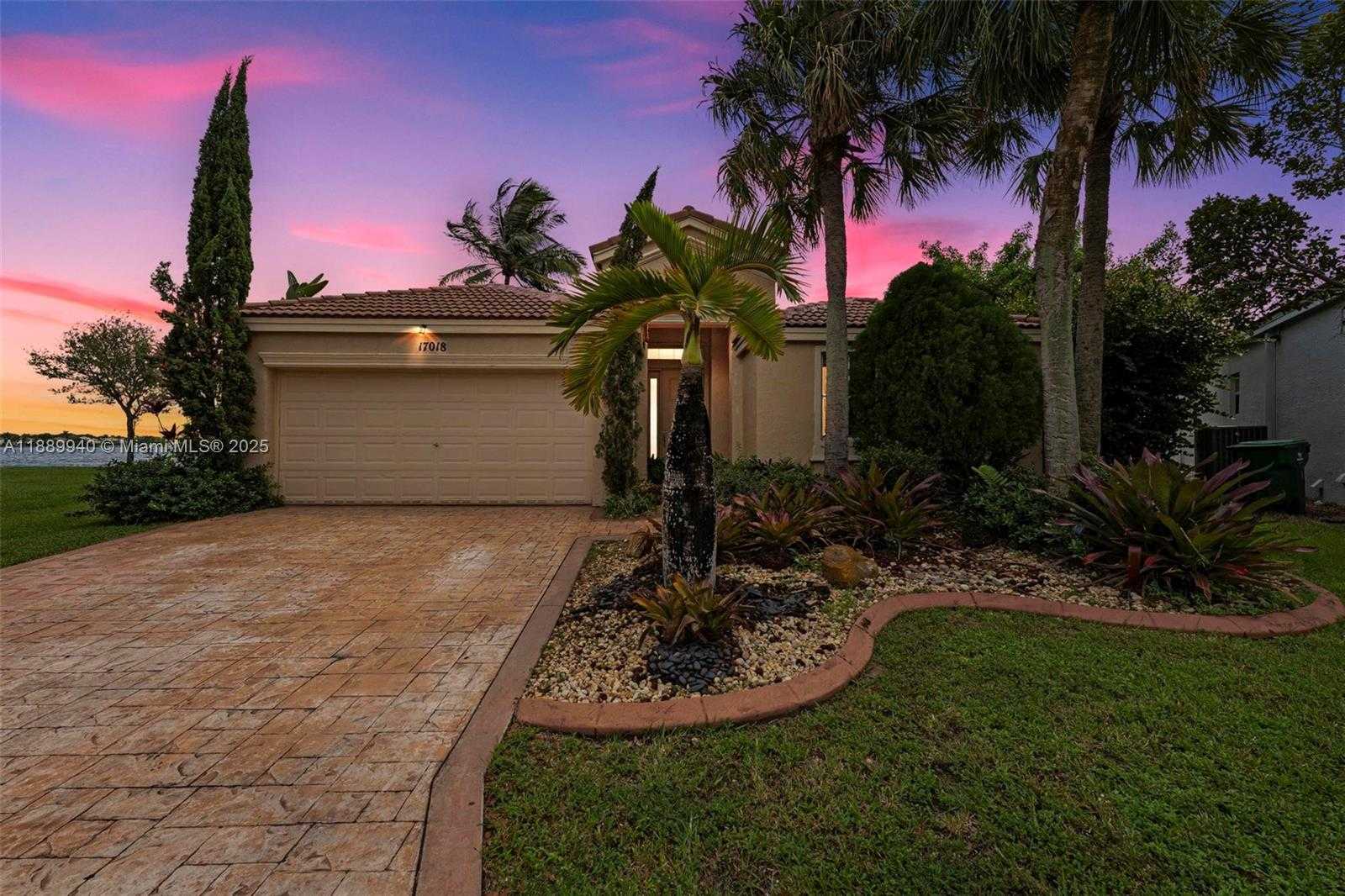 Small Image of 17018 SOUTH WEST 52ND CT, Miramar Number 2