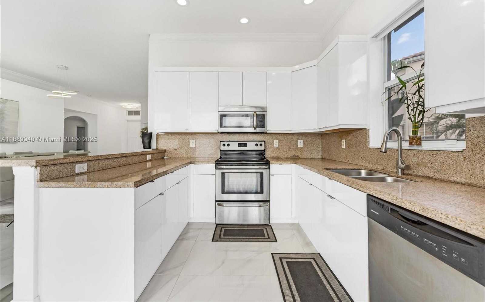Small Image of 17018 SOUTH WEST 52ND CT, Miramar Number 21