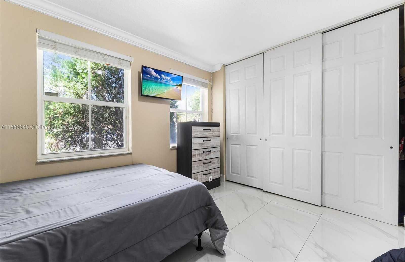 Small Image of 17018 SOUTH WEST 52ND CT, Miramar Number 31