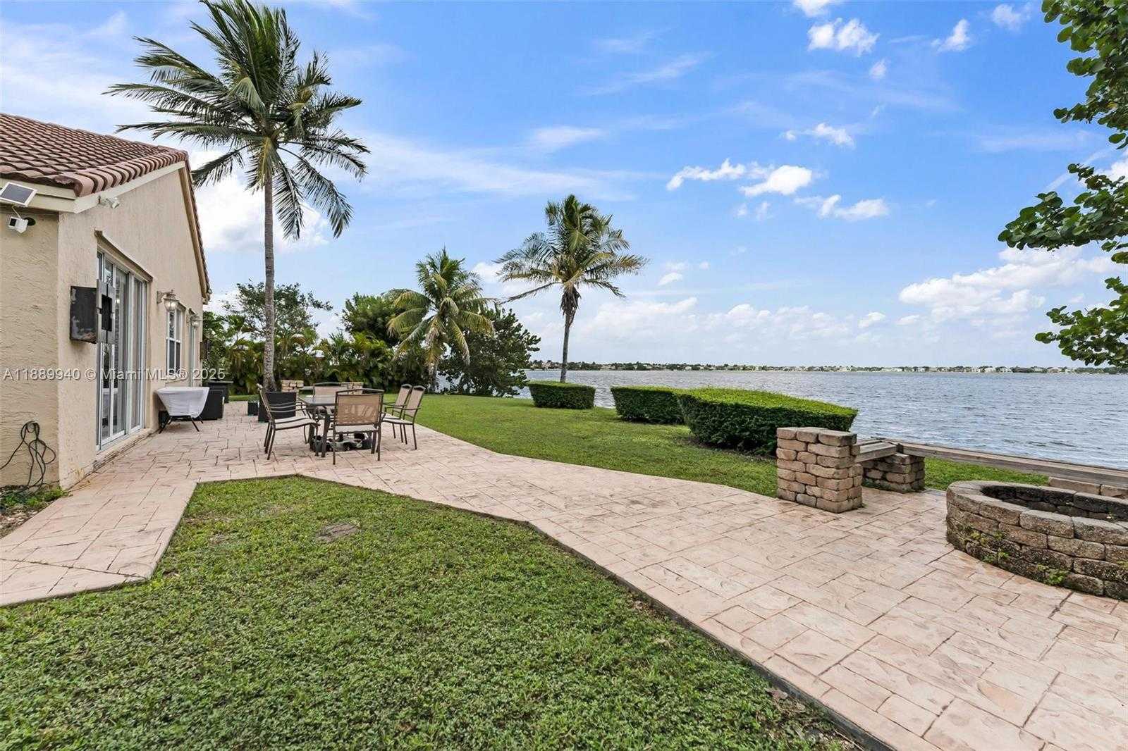 Small Image of 17018 SOUTH WEST 52ND CT, Miramar Number 36