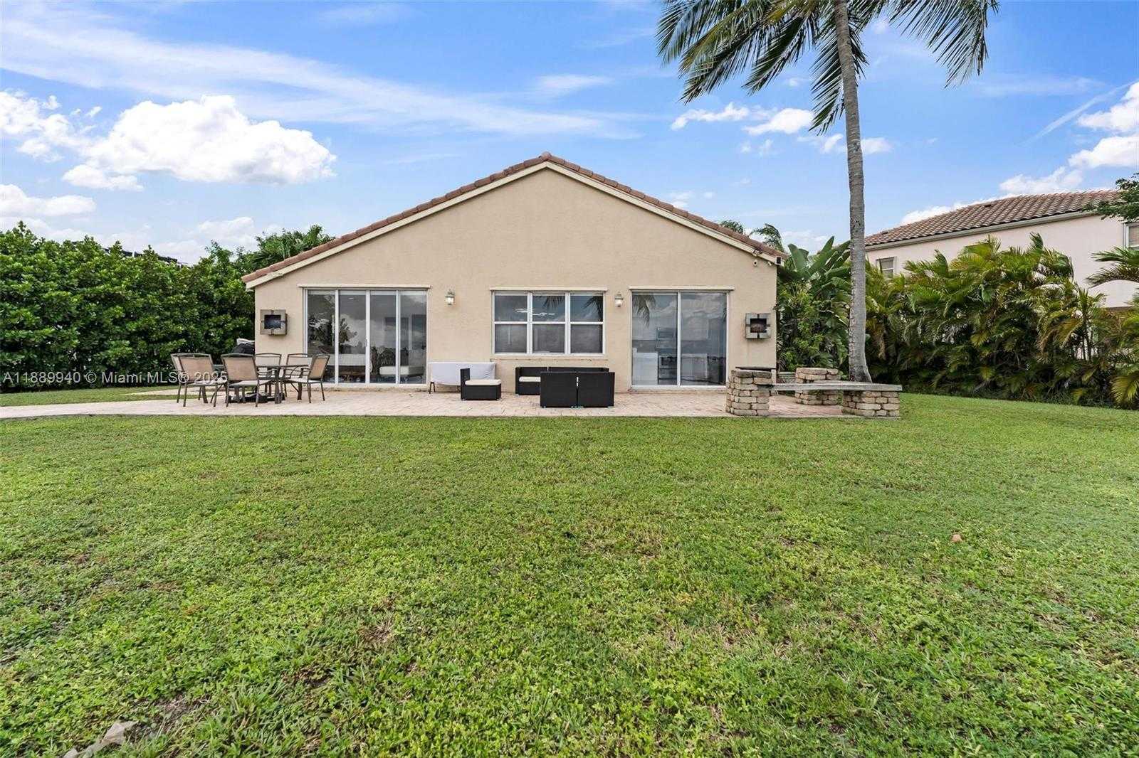 Small Image of 17018 SOUTH WEST 52ND CT, Miramar Number 39