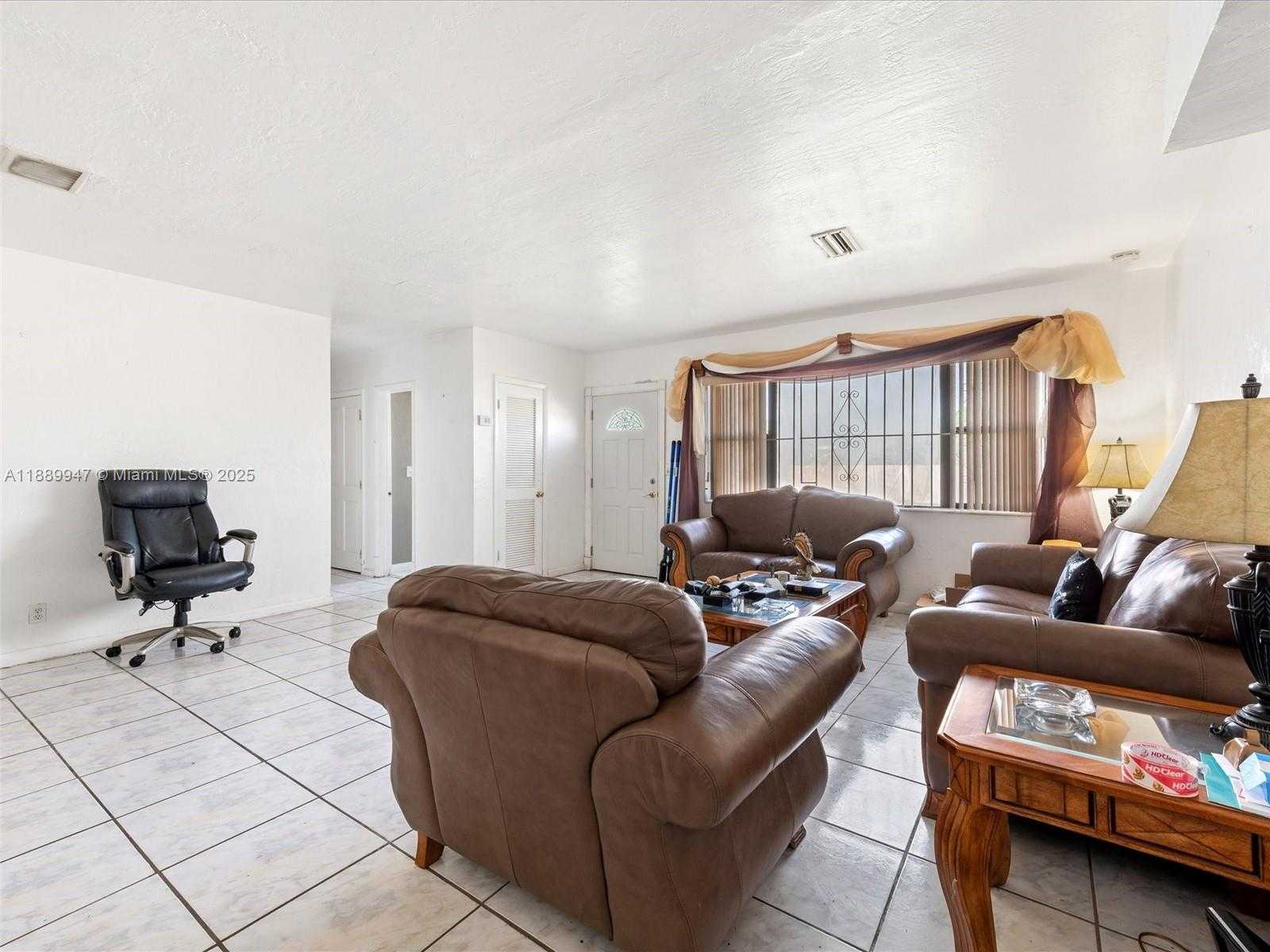 Small Image of 16815 NORTH WEST 38TH CT, Miami Gardens Number 2