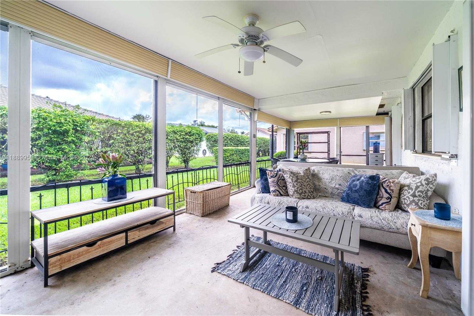Small Image of 7747 CLOVERFIELD CIR, Boca Raton Number 10