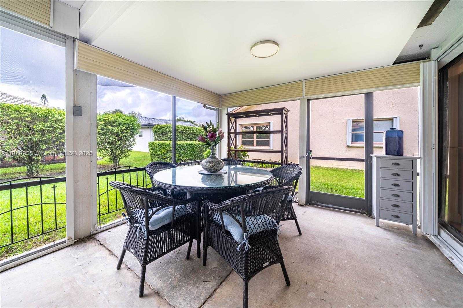 Small Image of 7747 CLOVERFIELD CIR, Boca Raton Number 11
