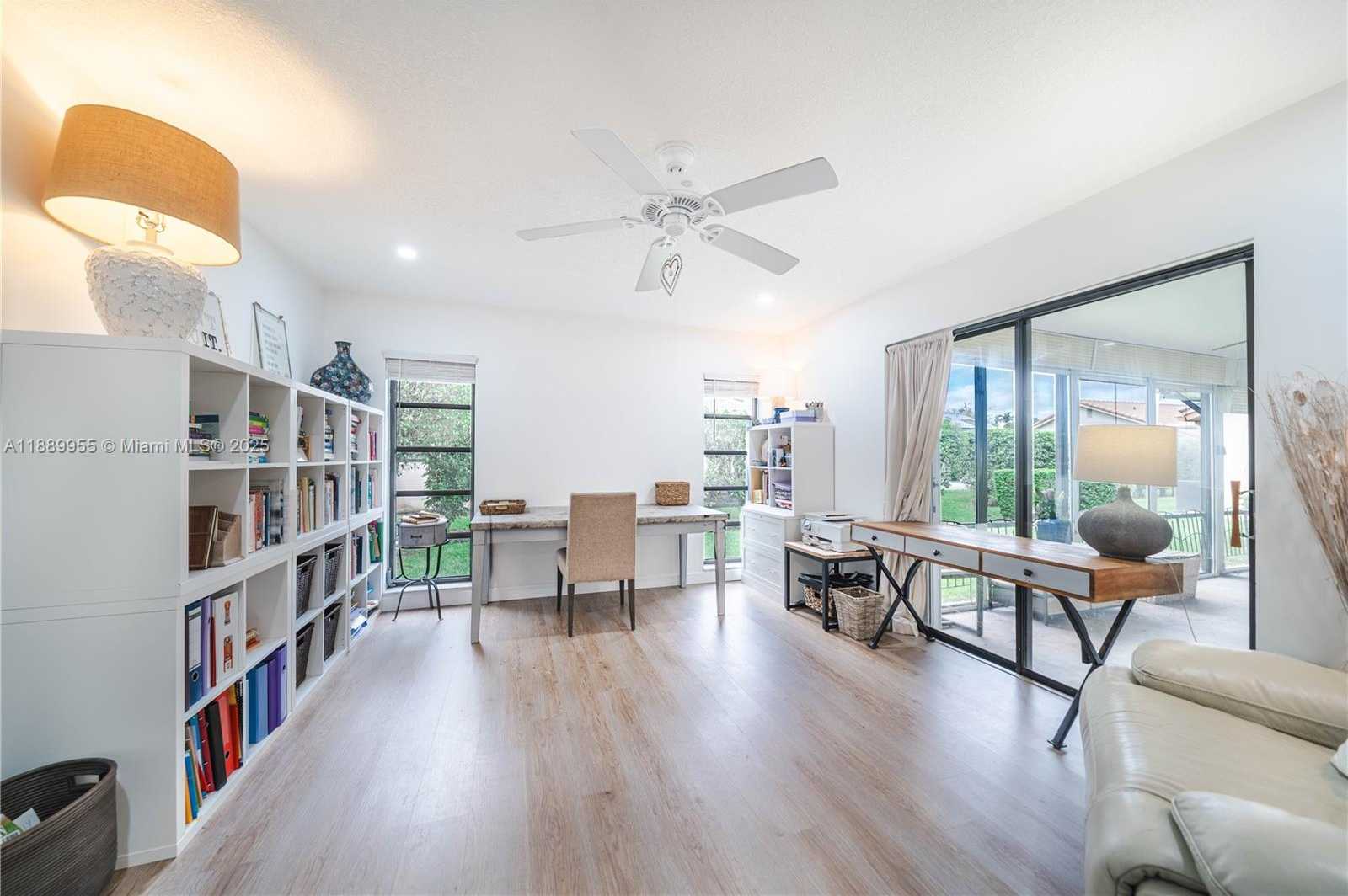 Small Image of 7747 CLOVERFIELD CIR, Boca Raton Number 17