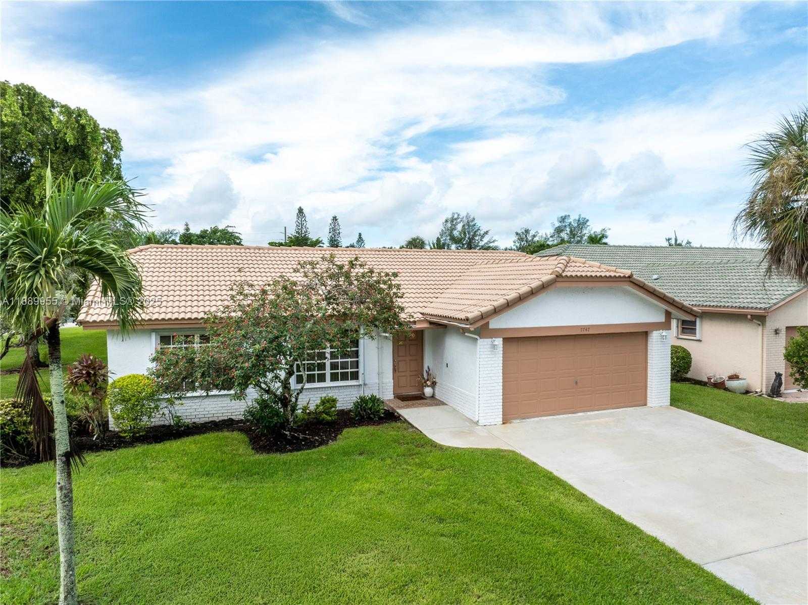 Small Image of 7747 CLOVERFIELD CIR, Boca Raton Number 27