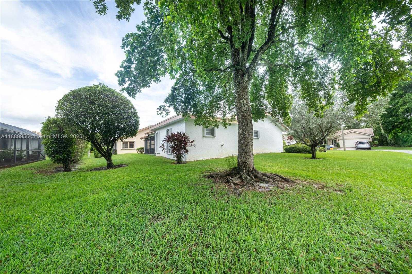 Small Image of 7747 CLOVERFIELD CIR, Boca Raton Number 29