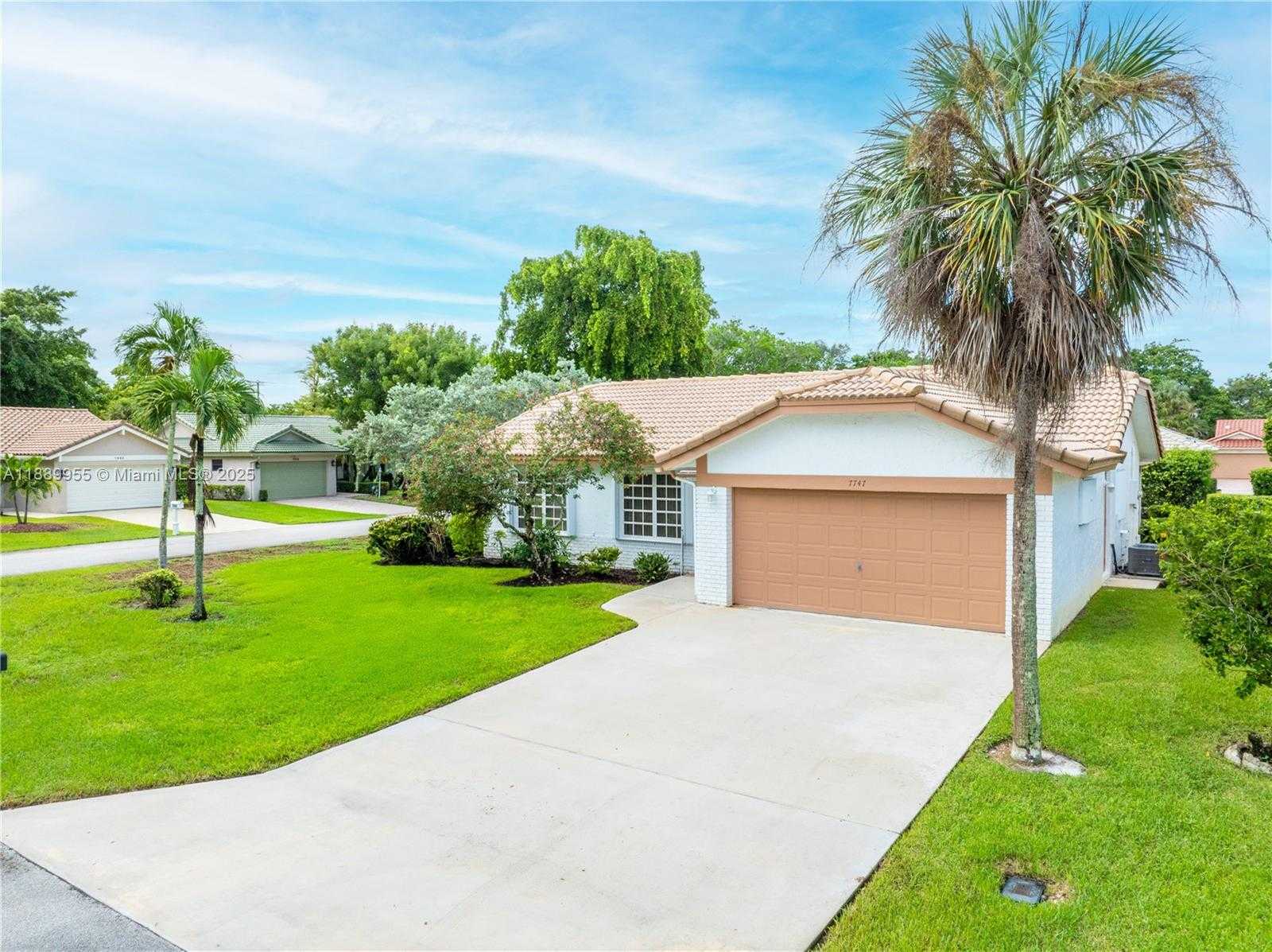 Small Image of 7747 CLOVERFIELD CIR, Boca Raton Number 31