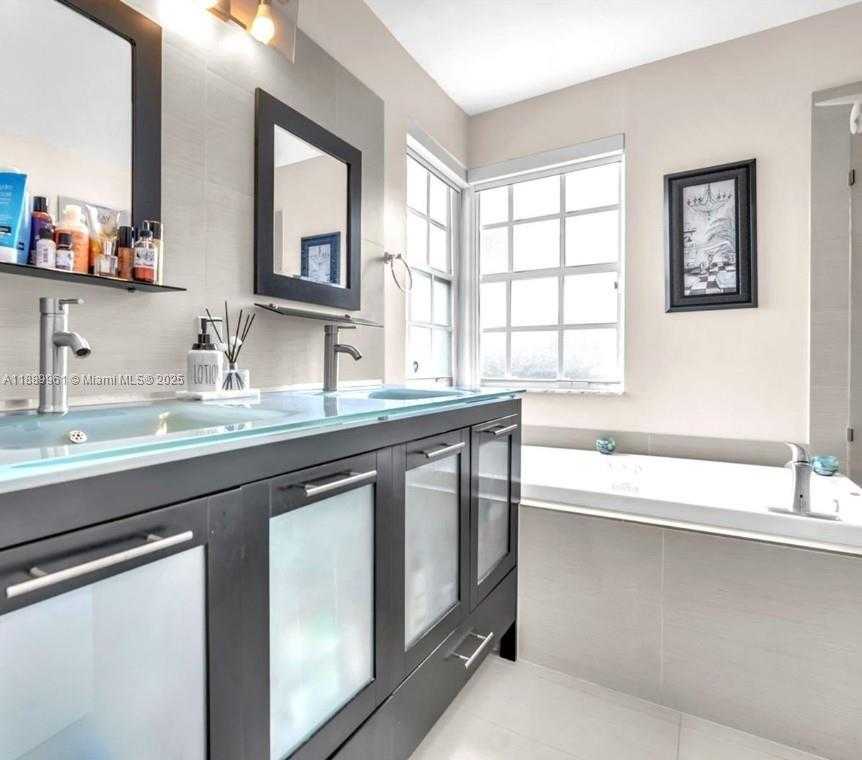 Small Image of 399 NORTH WEST 154TH AVE, Pembroke Pines Number 5