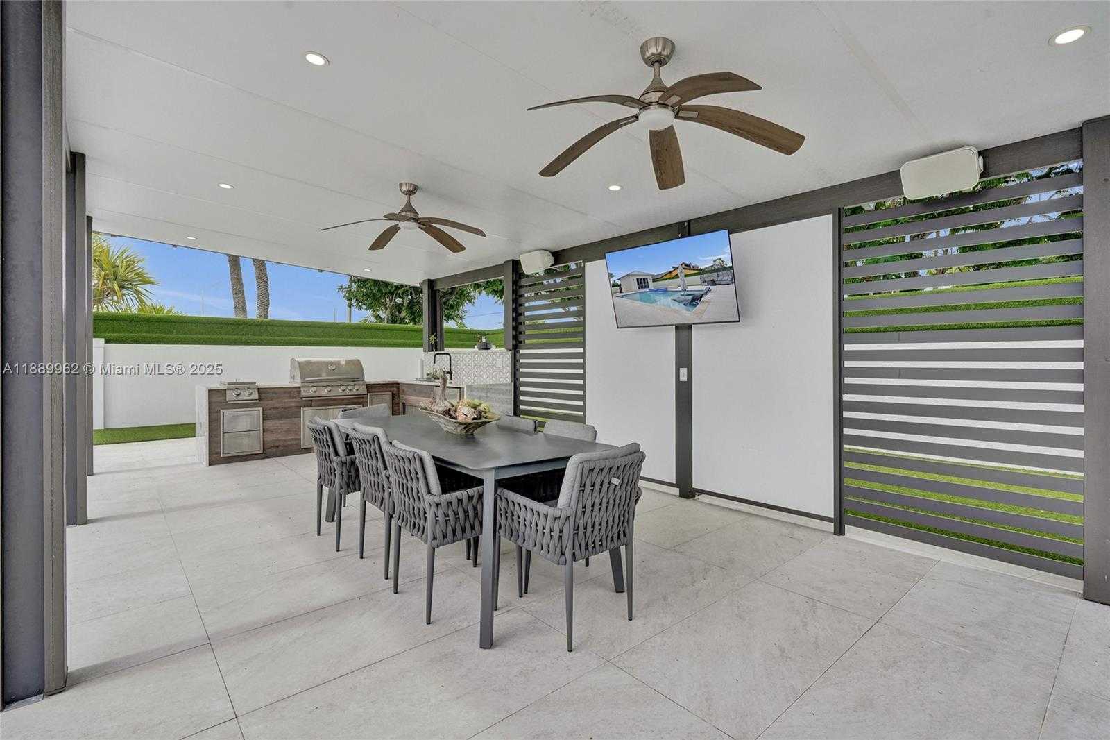 Small Image of 2600 SOUTH WEST 128TH CT, Miami Number 23