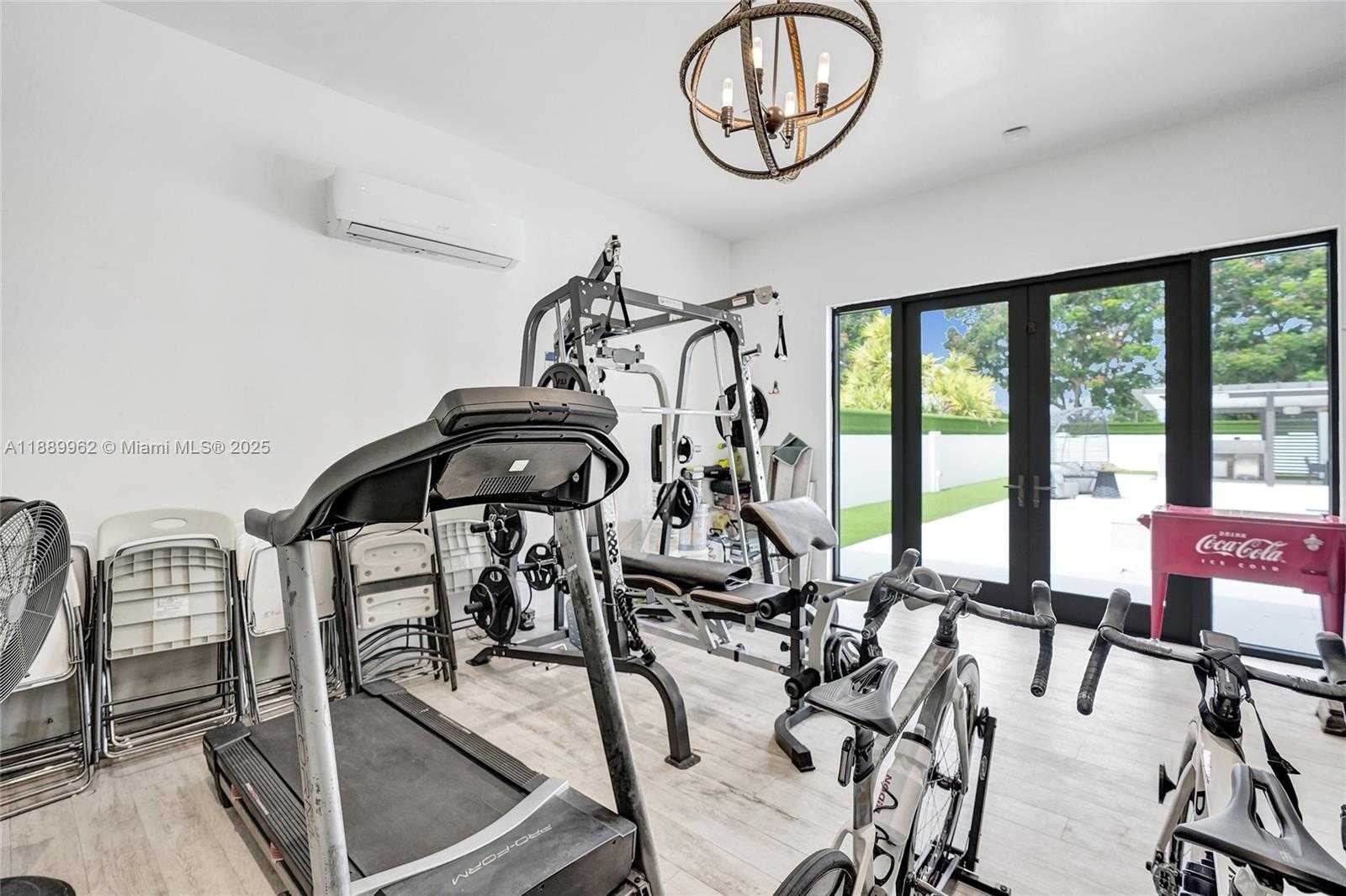 Small Image of 2600 SOUTH WEST 128TH CT, Miami Number 29
